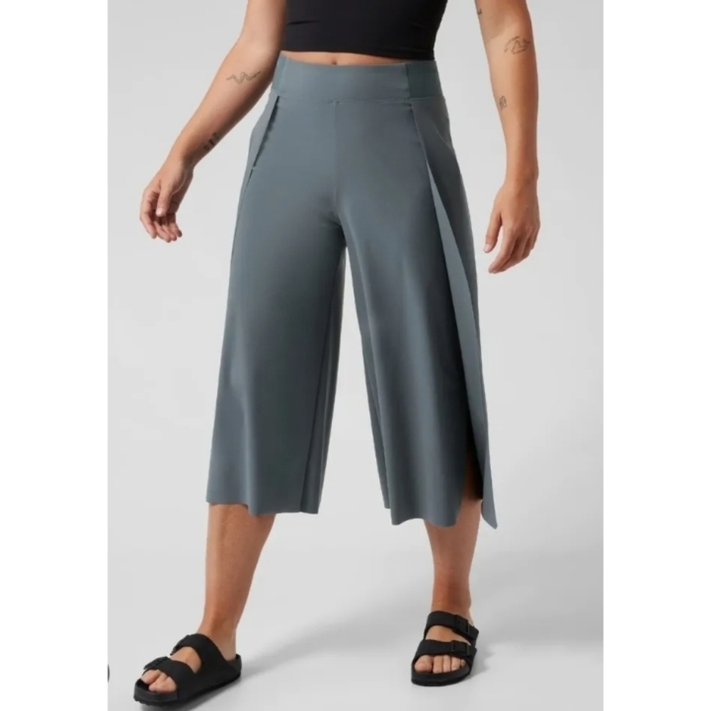 Athleta Cosmic Wrap Pant in Gray